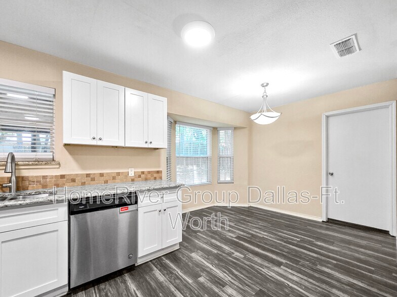 Building Photo - 6824 Shadydale Dr