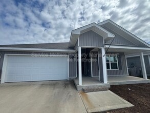 Building Photo - 4408 White Cedar Ct