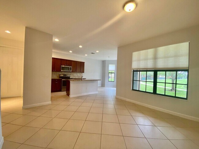 Building Photo - 10283 Wellington Parc Dr