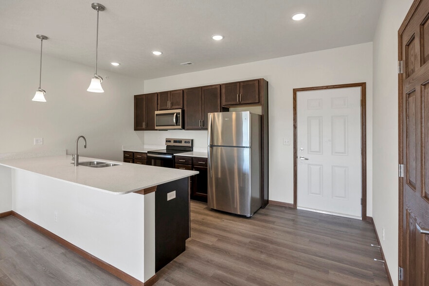 Building Photo - Wilderness Hills South Apartments