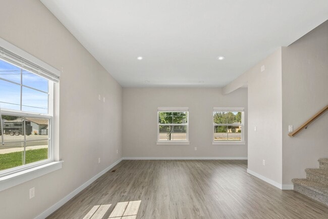Building Photo - Introducing a Stunning 3 bedroom New Duple...