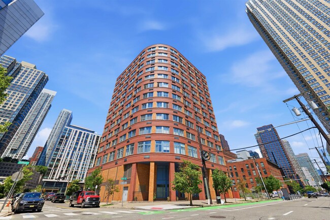 Building Photo - 311 Washington St