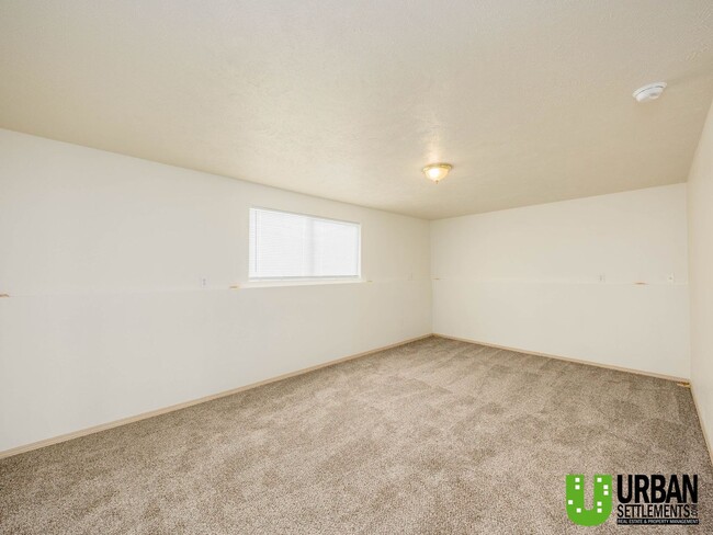 Building Photo - Mission Ave. 15313-15315 E