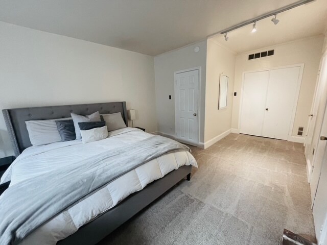 master bedroom - 1701 Addison St