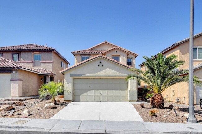 Primary Photo - 4 Bedroom with Pool in Centennial Hills