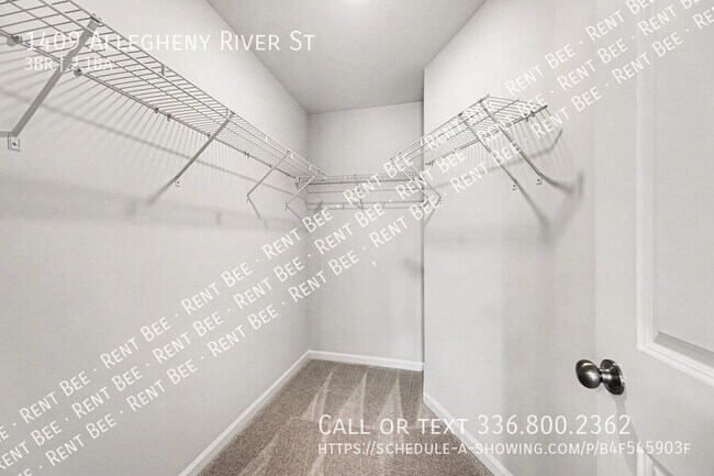 Building Photo - 1409 Allegheny River St