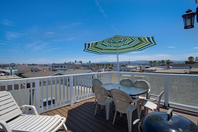 Building Photo - 414 E Oceanfront