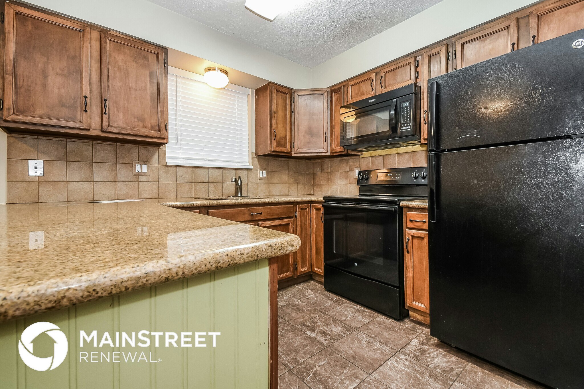 Building Photo - 938 S 200 E