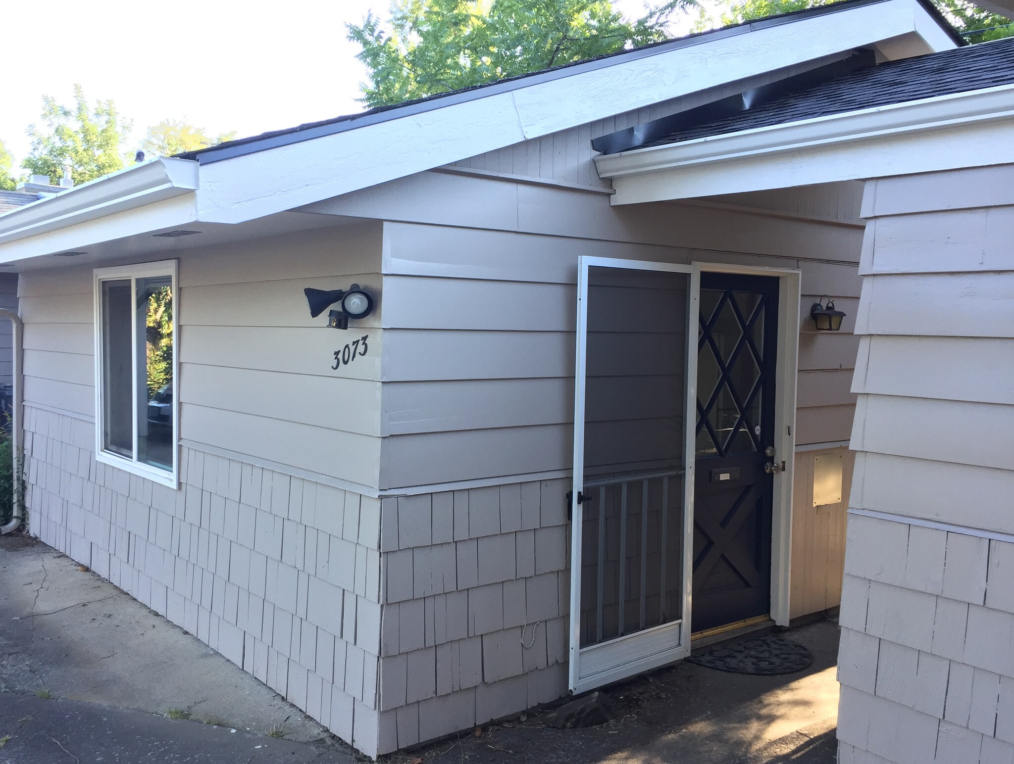 Building Photo - 3073 Alder St