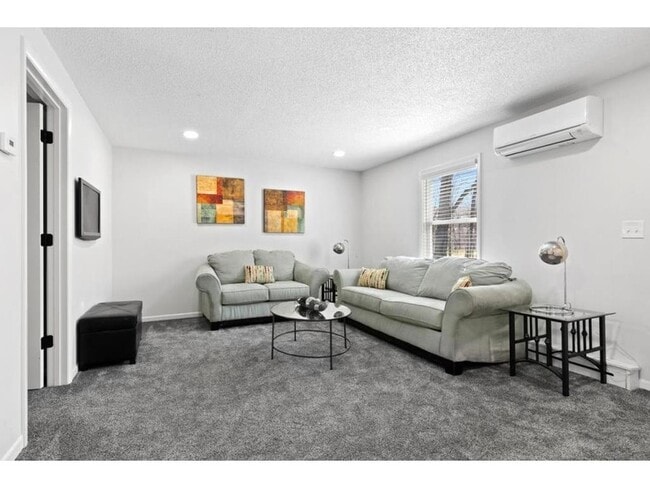 Building Photo - 25455 Nelsine Dr