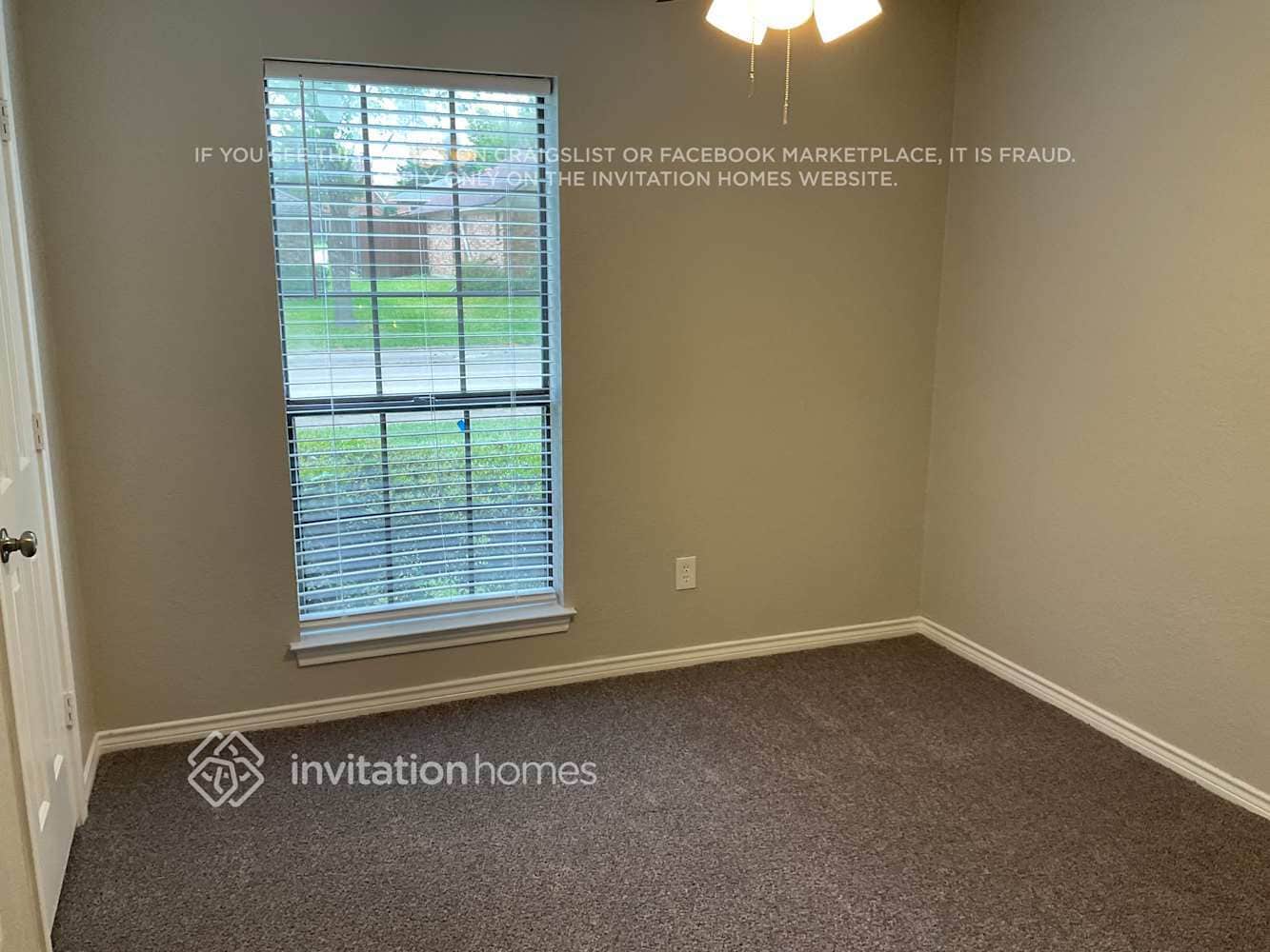 Building Photo - 1605 Forest Oaks Way