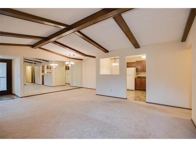 Building Photo - 1041 Zanzibar Ln N