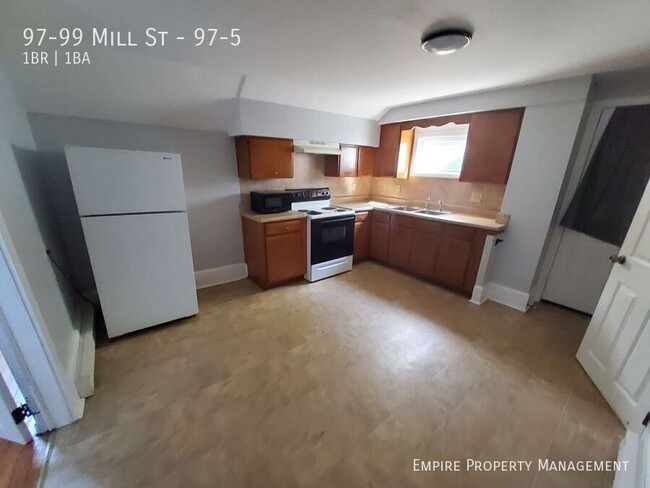 Building Photo - 1 Bedroom / 1 Bathroom Apartment in Wilkes...