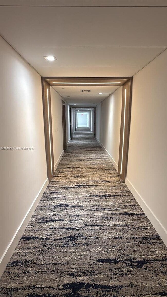 Building Photo - 5825 Collins Ave