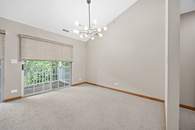 Building Photo - 5S560 Paxton Dr