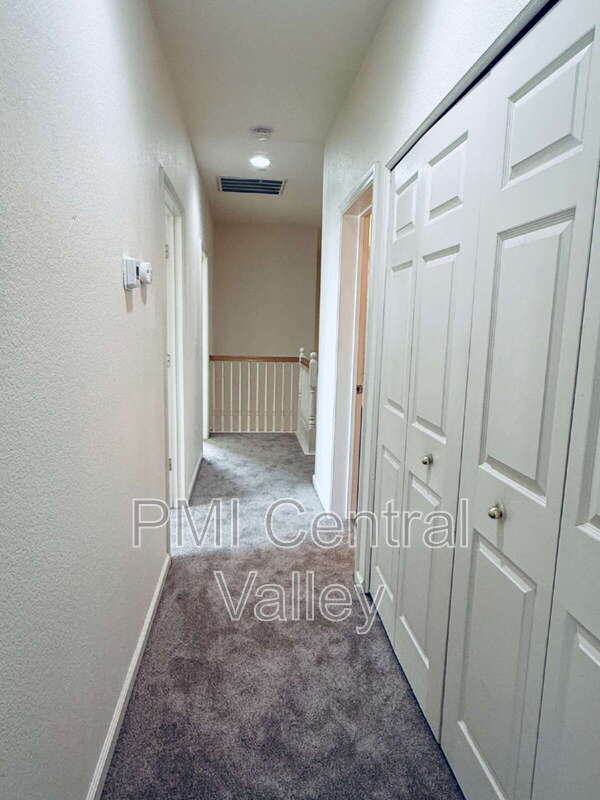 Building Photo - 2125 Carson Oak Ct