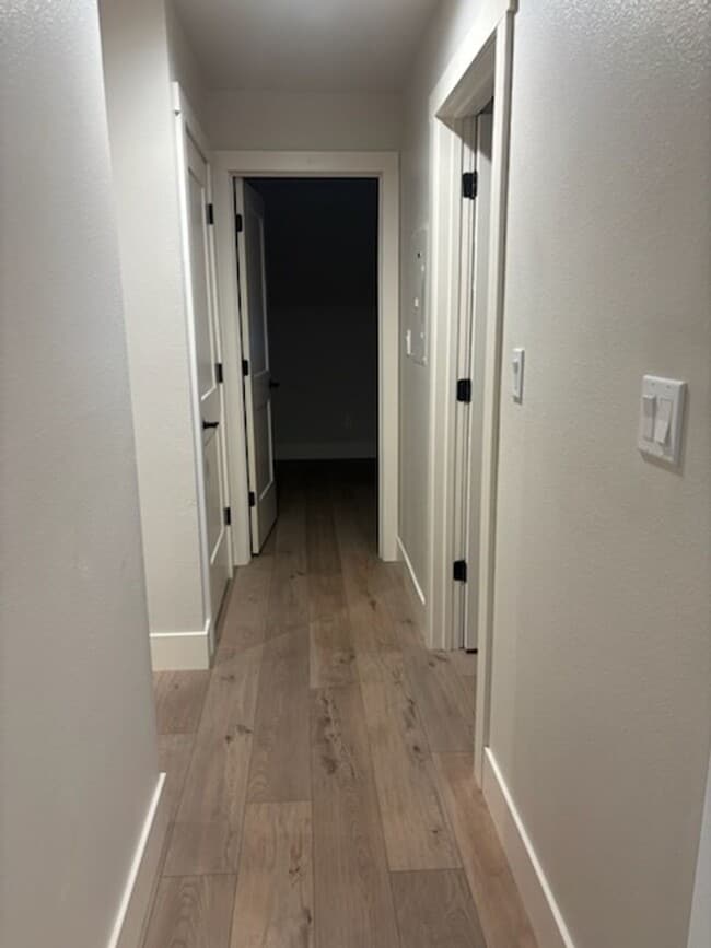 Building Photo - Duplex in Post Falls