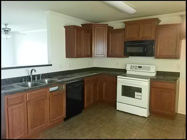 Building Photo - 1101 Yarrow Dr