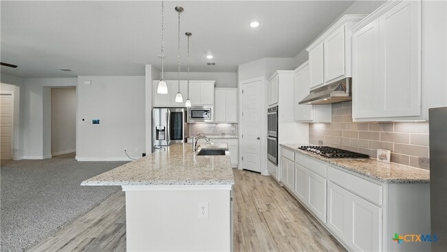 Building Photo - 1606 Folk Victorian Rd