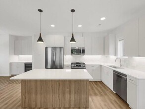 Building Photo - 5337 Drew Ave S