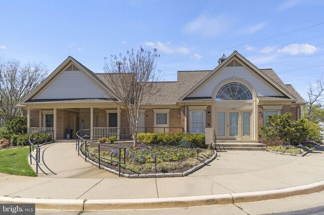 Building Photo - 6601 Thackwell Way