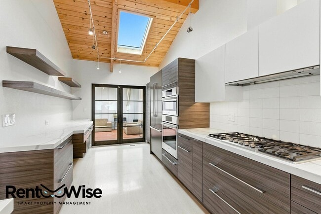 Building Photo - 14 Marlin Cove