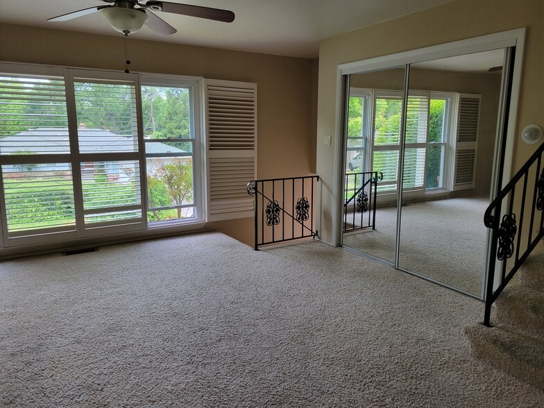 Building Photo - 4051 Parkside Ct
