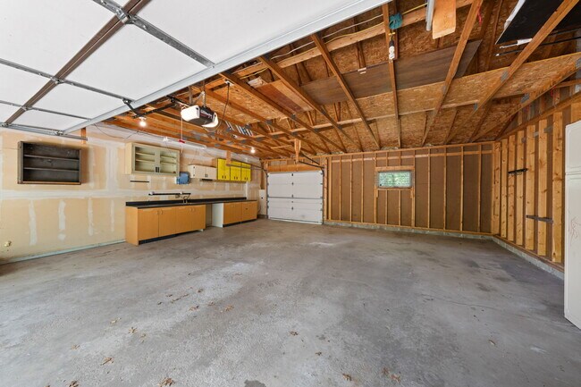 Building Photo - 32324 Evergreen St NW