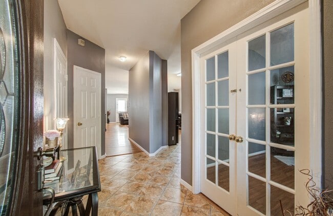 Building Photo - 19943 Black Pearl Ct