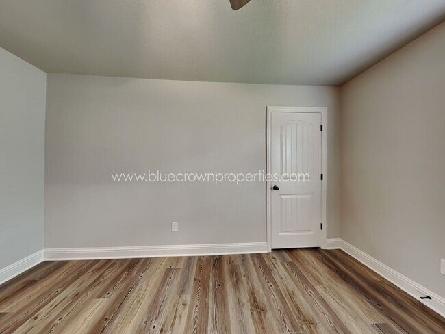 Building Photo - 2108 Gabriel Dr