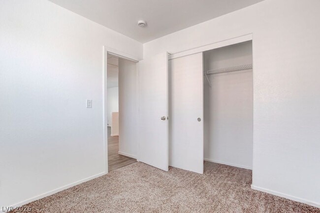 Building Photo - 9548 W Spring Blush Ave