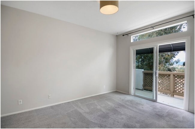 Building Photo - Rancho Niguel Dream Condo!
