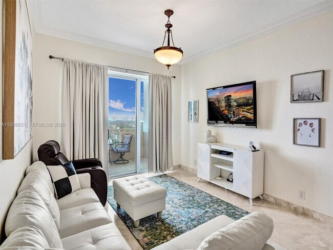 Building Photo - 3180 S Ocean Dr