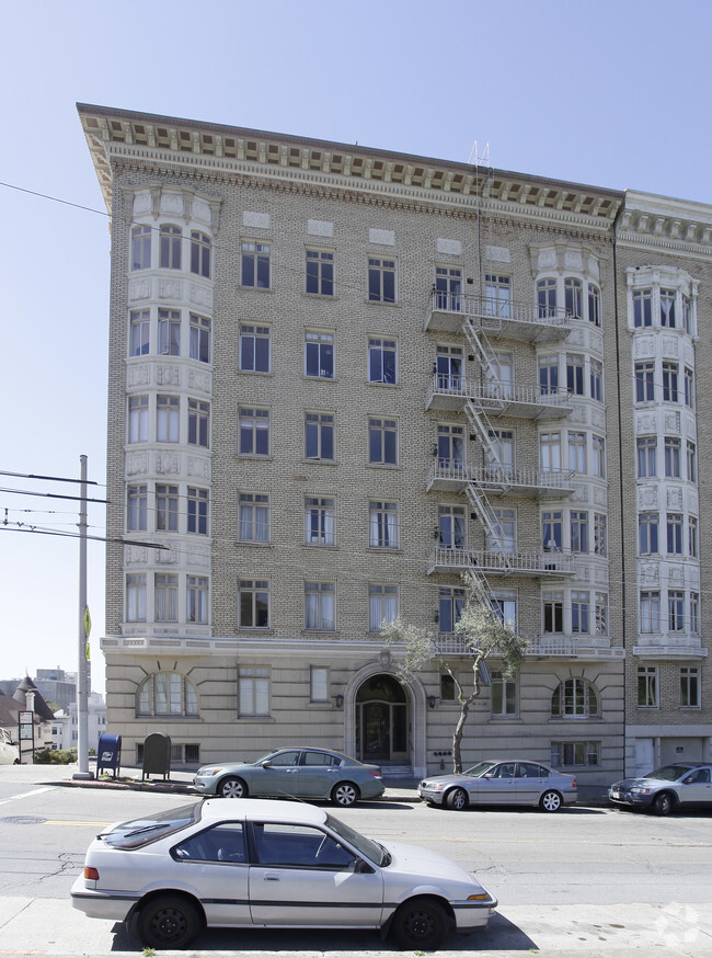Building Photo - 2101 Sacramento St