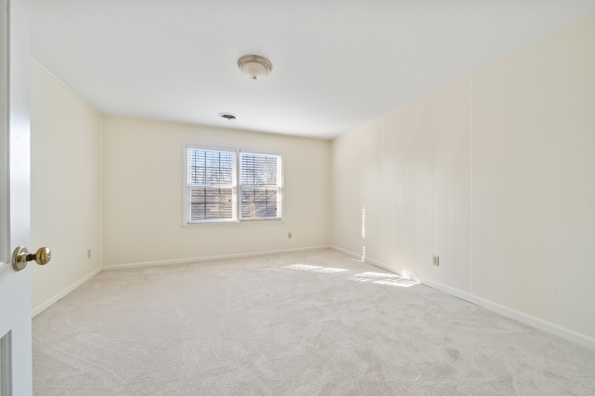 Upstairs Bedroom 6 - 5347 Denwood Ave