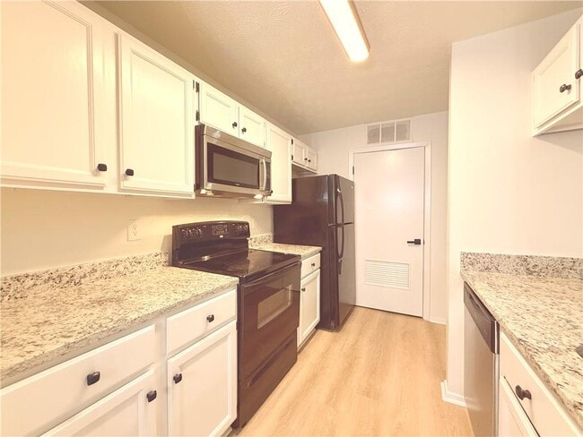 Building Photo - 1405 Tuxworth Cir
