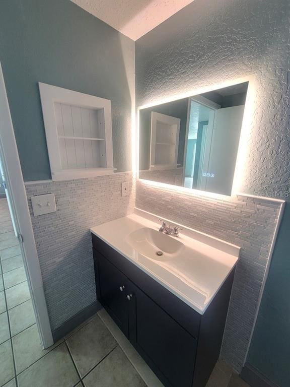 Building Photo - 5711 Silver Spur Dr