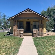 Building Photo - Move-In Special! Half Off First Month’s Rent!