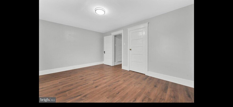Building Photo - 1222 Greenwich St