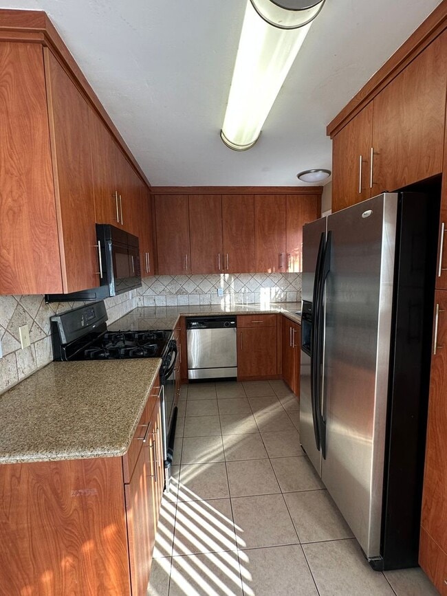 Building Photo - “IMPERIAL BEACH GEM – Freshly Updated 3BR Upstairs Condo!”