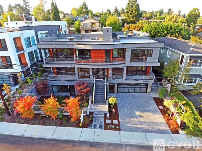 Building Photo - 216 5th Ave