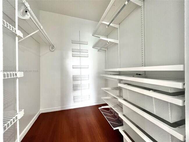 Building Photo - 8450 Lagos De Campo Blvd