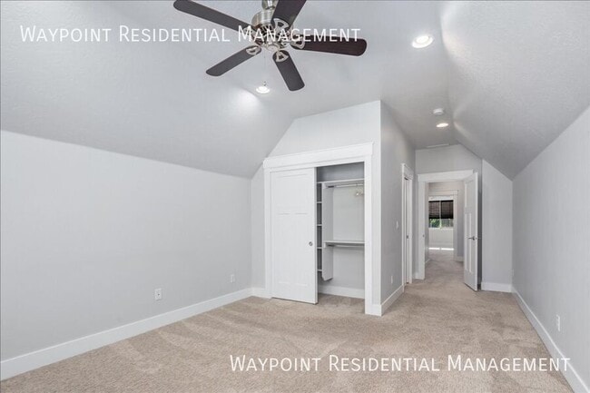 Building Photo - 2073 S Shoshone St