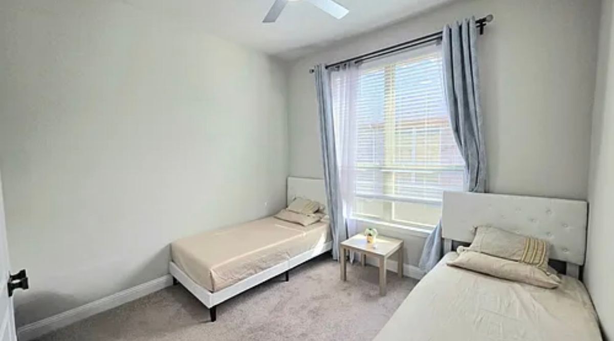 Building Photo - 2719 Lazy Pne Ln