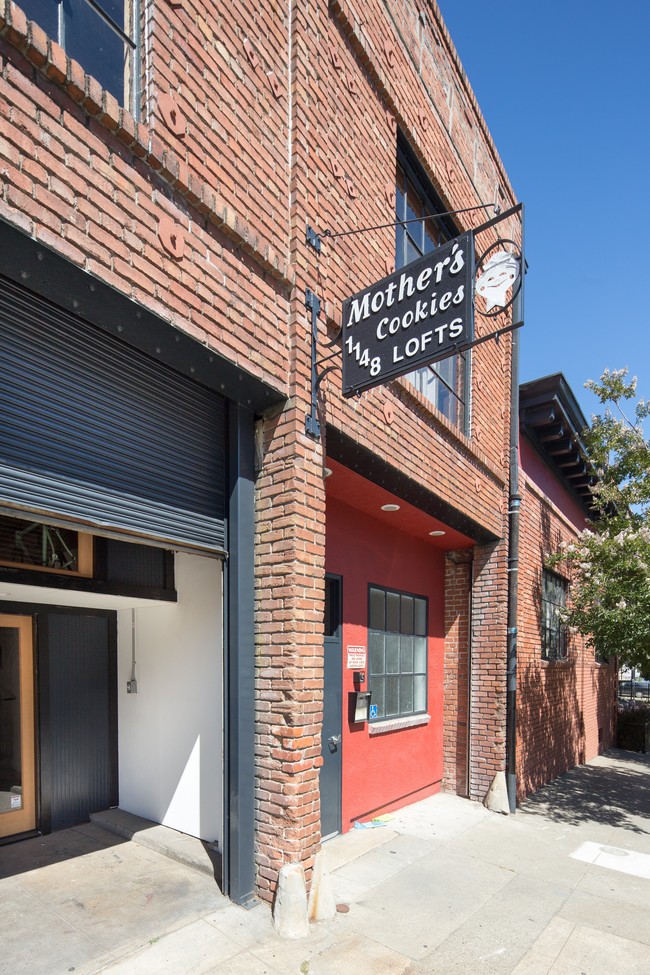 Building Photo - OMC Lofts
