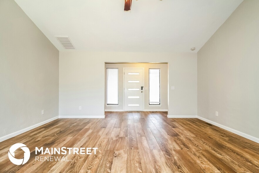 Building Photo - 1113 Countrywood Ln