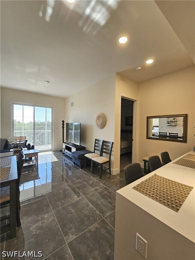 Building Photo - 26589-610 Rosewood Pointe Dr