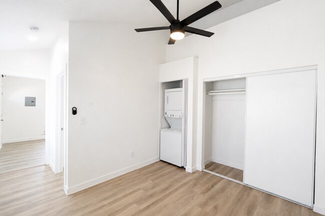 Building Photo - 12549 Lasselle St