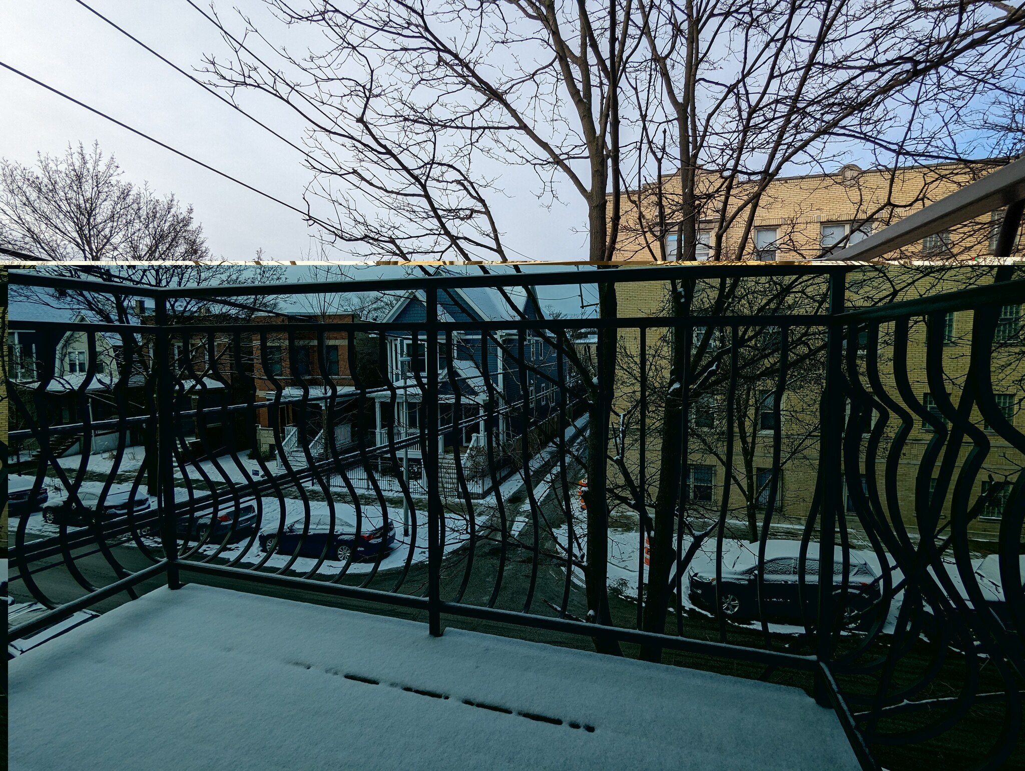 Building Photo - 4744 N Maplewood Ave