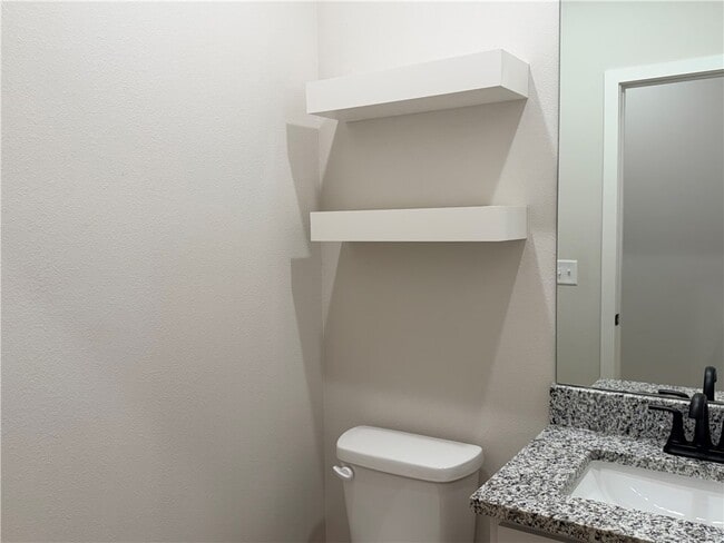 Building Photo - 613 Cosmos St